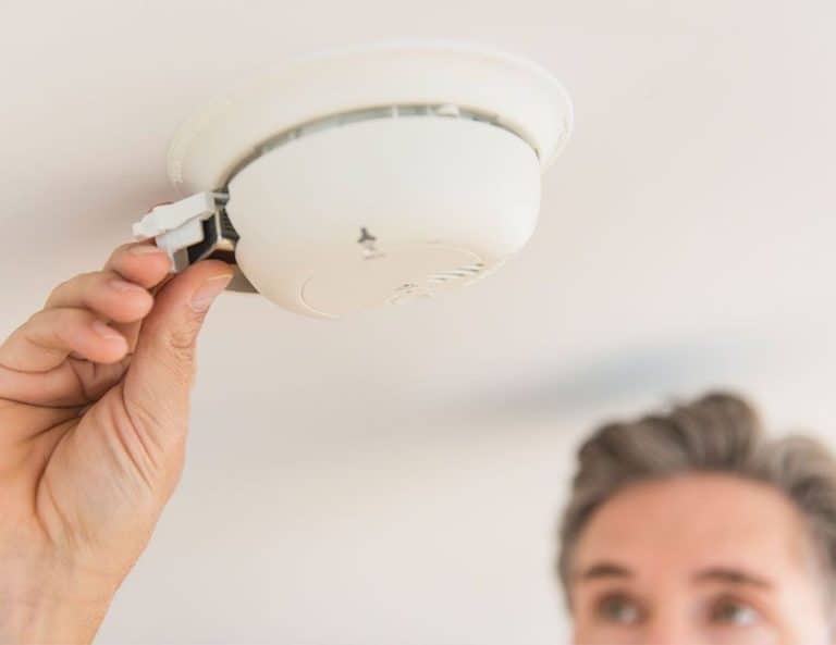Is It Illegal To Disable The Smoke Detector In A Hotel?